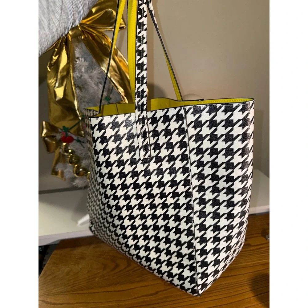 Classic Houndstooth‎ Tote Bag Bold Yellow Trim Everyday Style